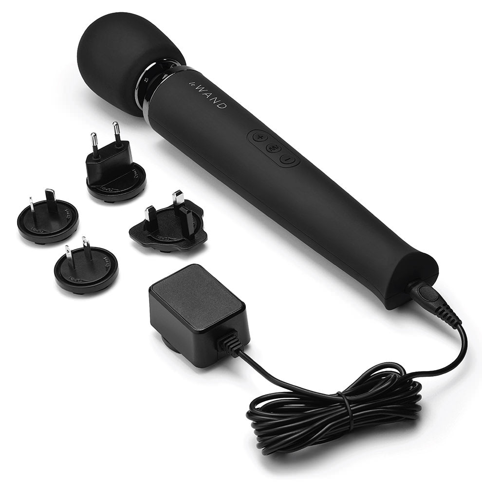 Le Wand Rechargeable Vibrating Massager | Cosmo Sexcellence Award | Black